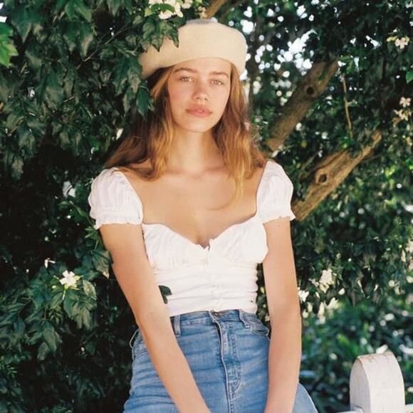 With Jéan Louie Top in White | Size S - Picture 1 of 12